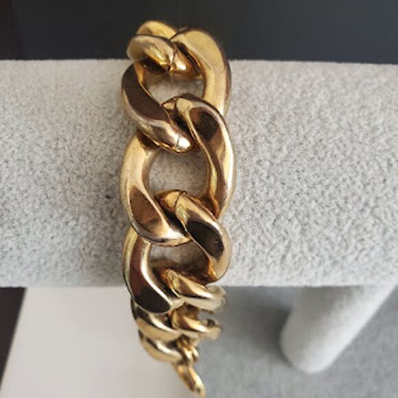 JVintage Juicy Couture Gold Tone Chunky Link Bracelet Toggle Closure Y2K - Picture 2 of 5